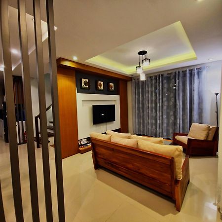 Overlooking Staycation At Sandari Batulao Tagaytay City Exterior foto